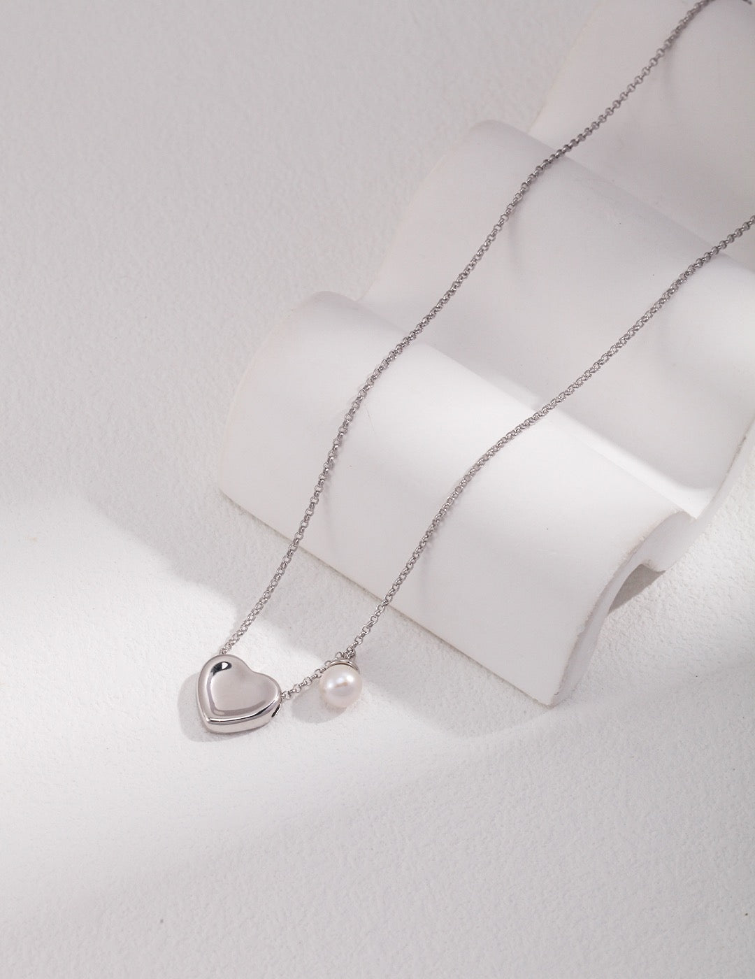 S925 Silver Pearl Heart Necklace