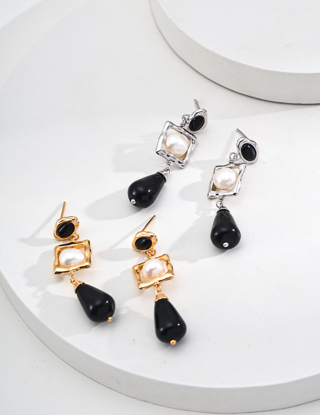 S925 Silver Natural Pearl Black Agate Earrings