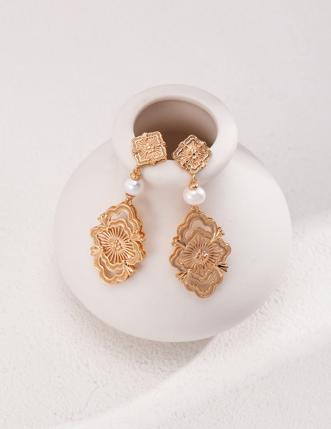 Noble Retro S925 Silver Pearl Earrings