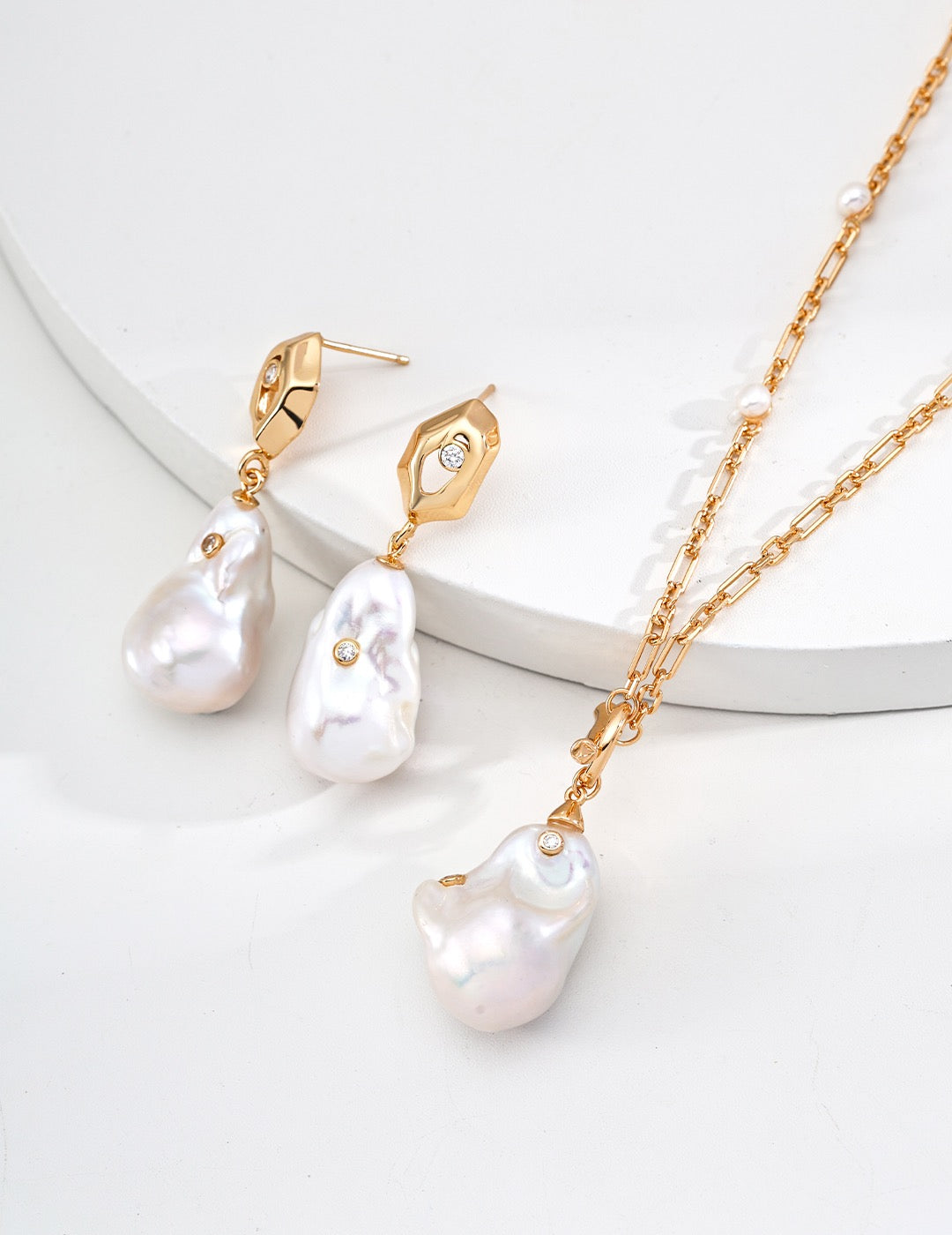 S925 Silver Natural Baroque Pearl Earrings